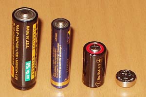 Alkaline and silver oxyde batteries