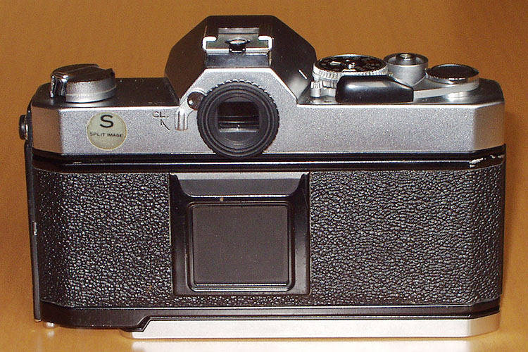 Autoreflex T3N - rear view with split image focusing screen sticker